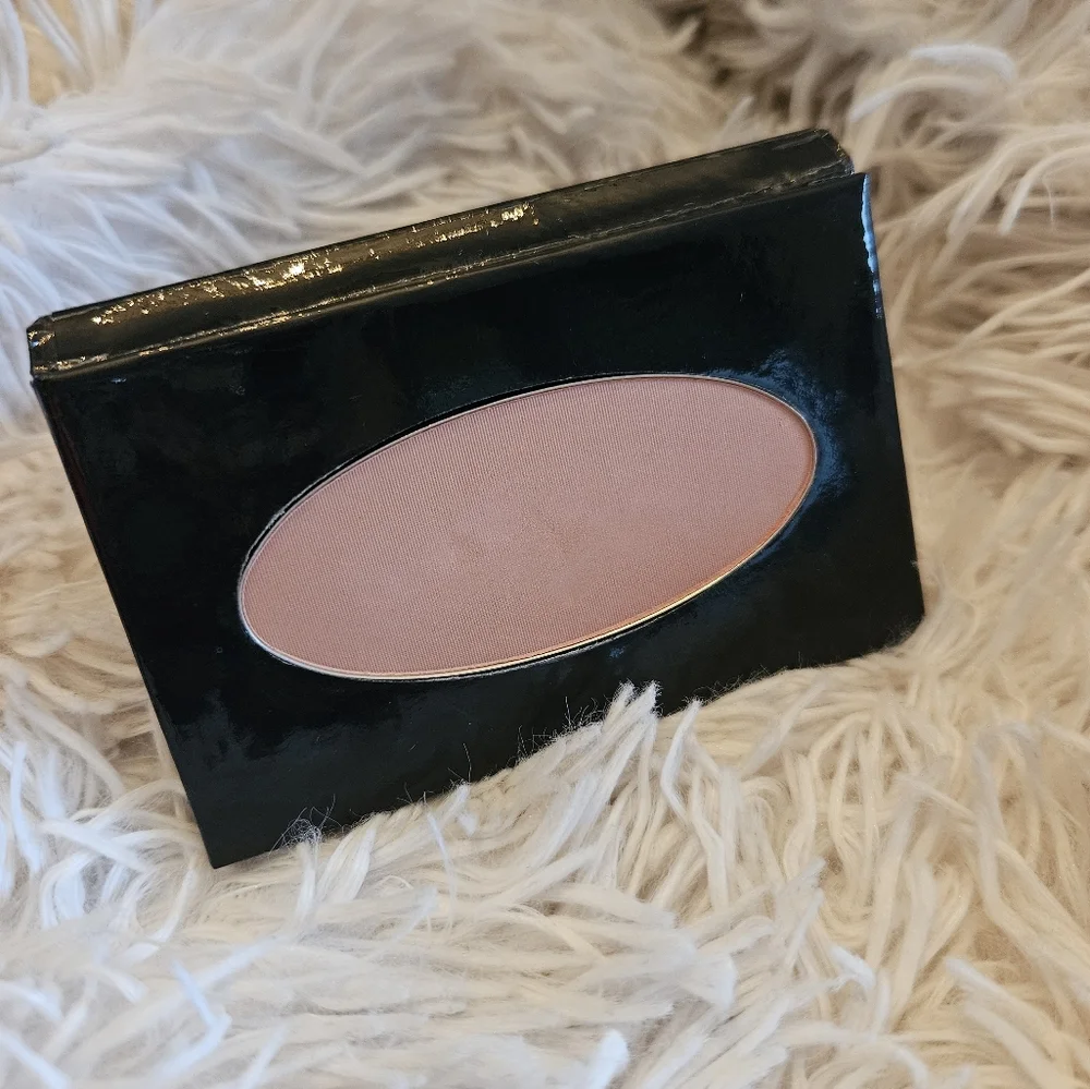 RARE ✨️ Victoria's Secret Limited Edition Blush